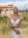 08065_carnation
